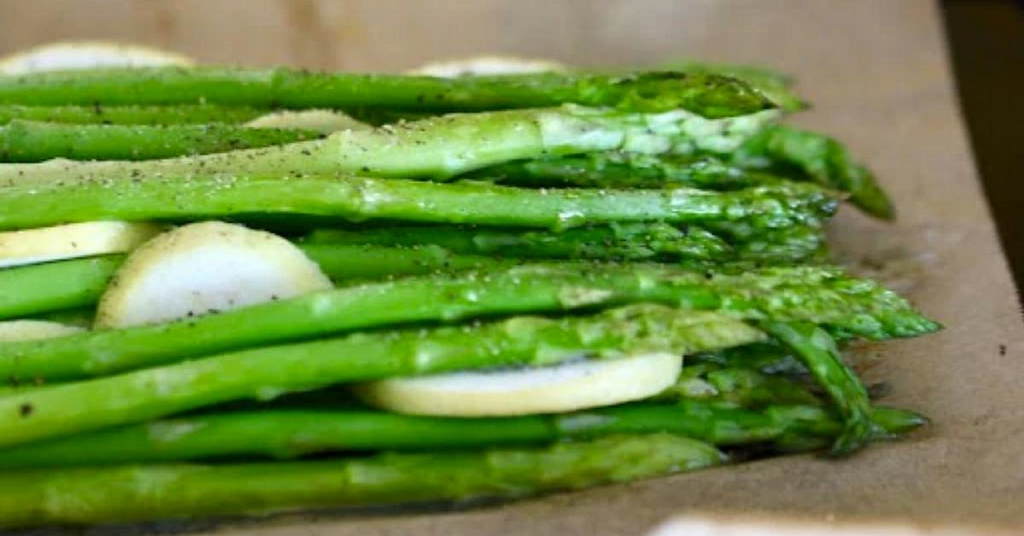 HOW TO GRILL ASPARAGUS