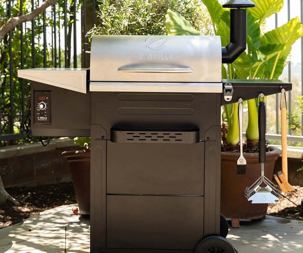 10 Unique Housewarming Gifts for BBQ Lovers - Z Grills® Blog