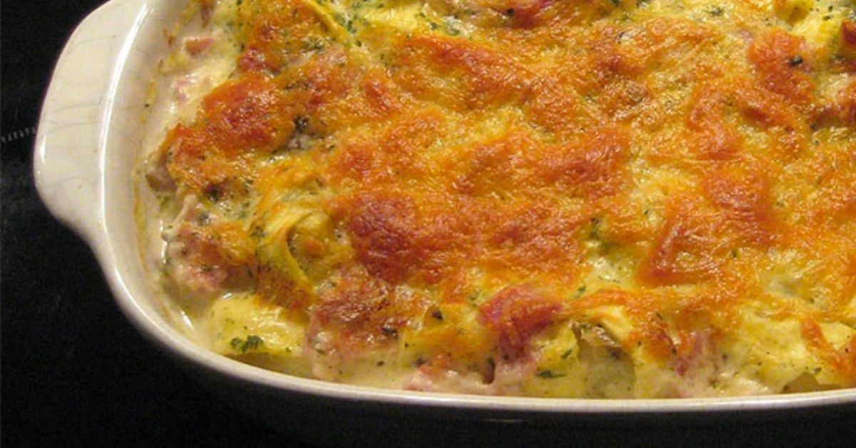 SAUSAGE BREAKFAST CASSEROLE