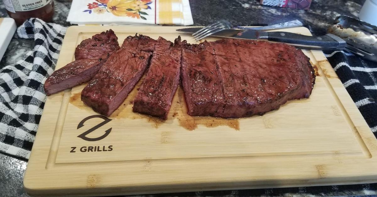 https://mlbigjgmxvf5.i.optimole.com/w:1200/h:628/q:100/https://blog.zgrills.com/wp-content/uploads/2022/05/Steak-Internal-Temperatures.jpg