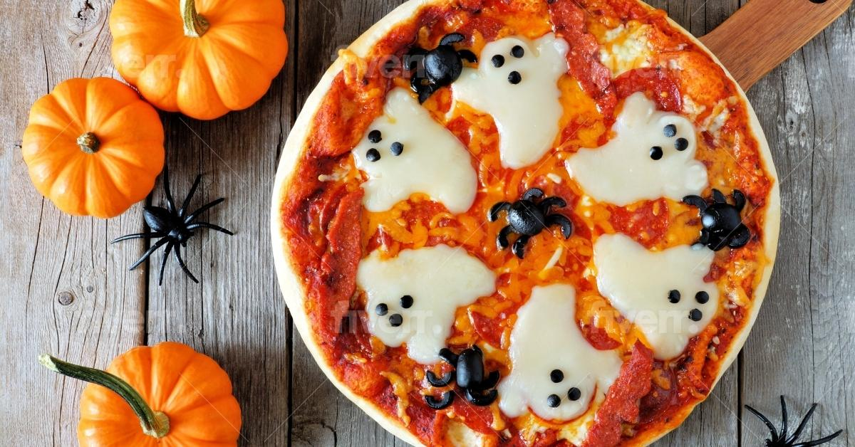 ghostly grilled pizza