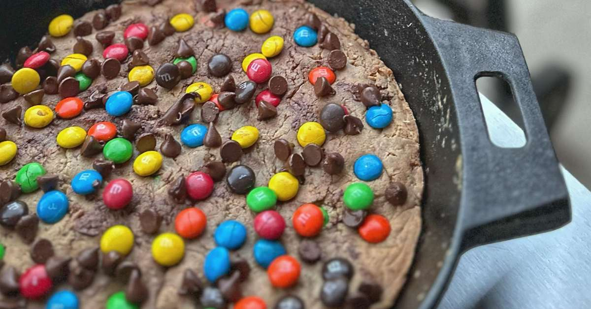 M&M’S Chocolate Chip Skillet Cookie