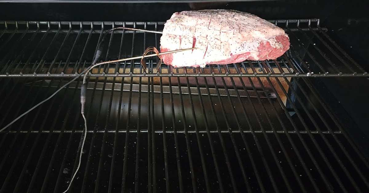 Grilling the picanha steak